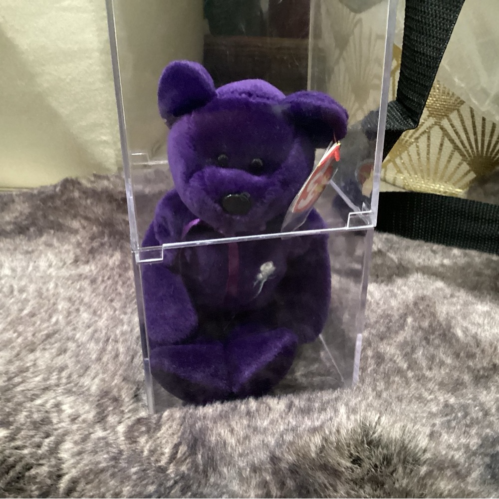 Ty Beanie Babies Princess Bear in Case